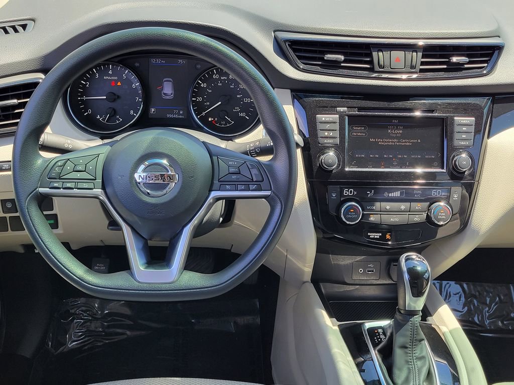 Used 2020 Nissan Rogue Sport SV FWD image 6