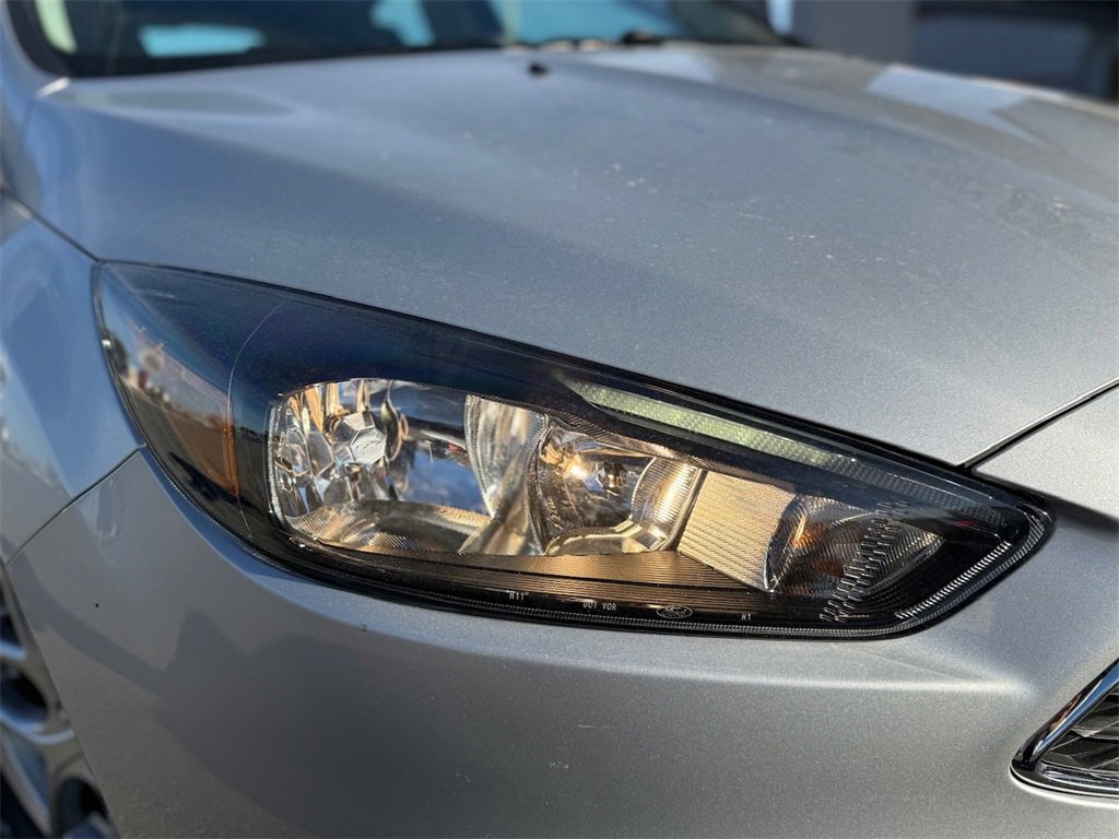 Used 2015 Ford Focus SE w/ Equipment Group 201A image 53