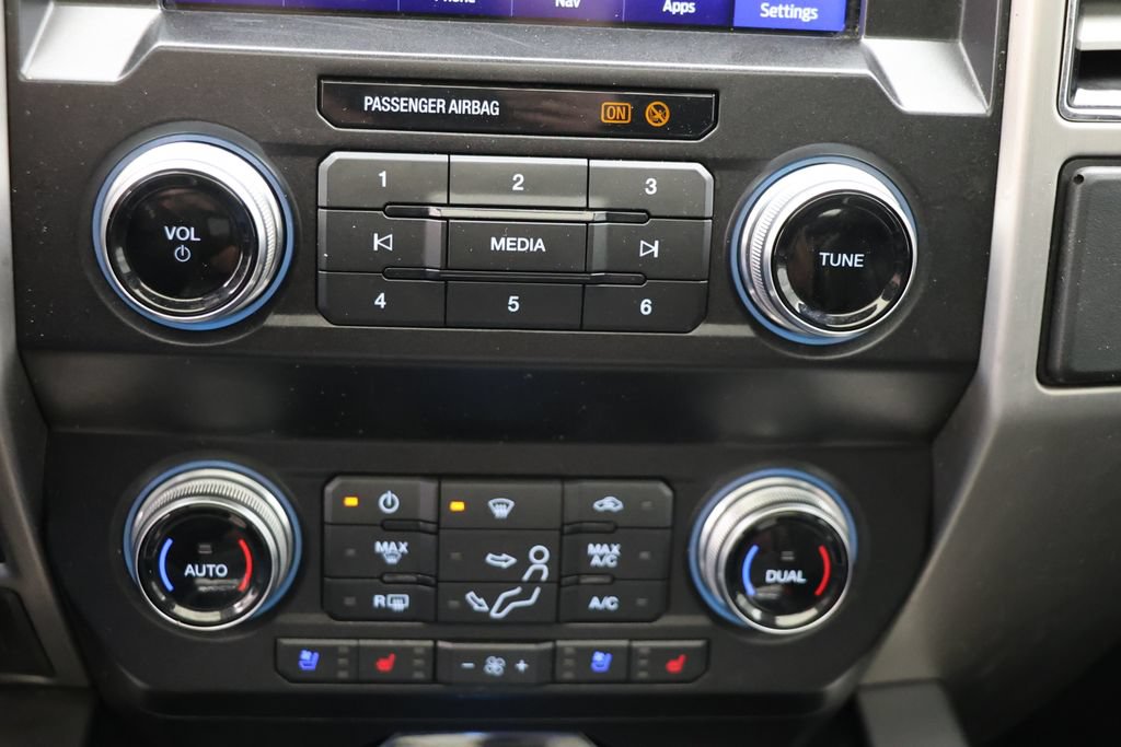 Used 2021 Ford F450 Platinum w/ FX4 Off-Road Package AWD/4WD image 32