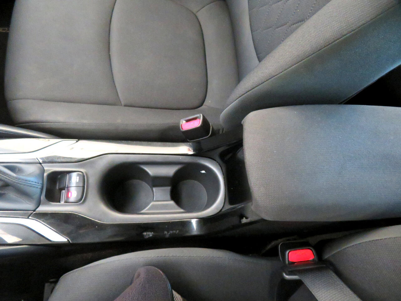 Used 2020 Toyota Corolla LE image 42