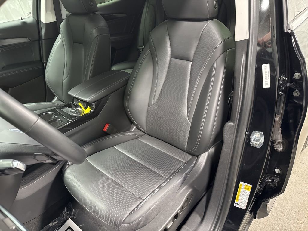 Used 2025 Buick Envision Preferred image 17
