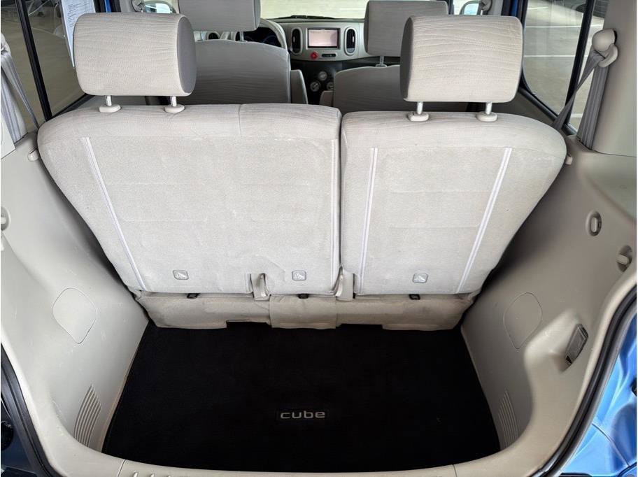 Used 2013 Nissan Cube 1.8 S w/ Interior Illumination Pkg image 12