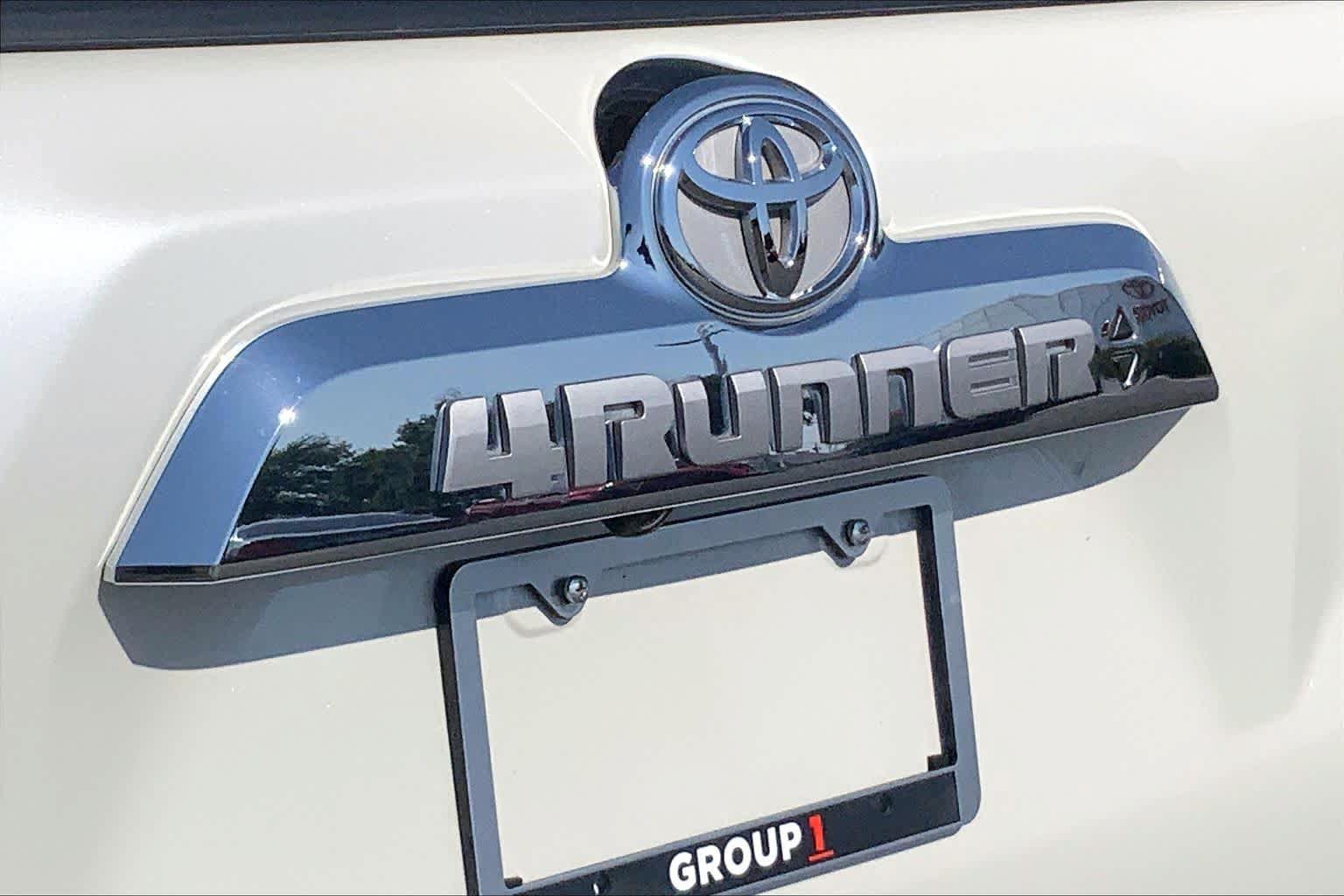 Used 2022 Toyota 4Runner Limited AWD/4WD image 10