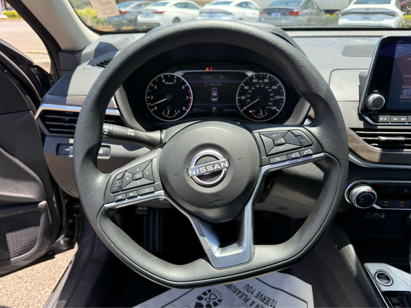 Used 2024 Nissan Altima 2.5 SV FWD image 6