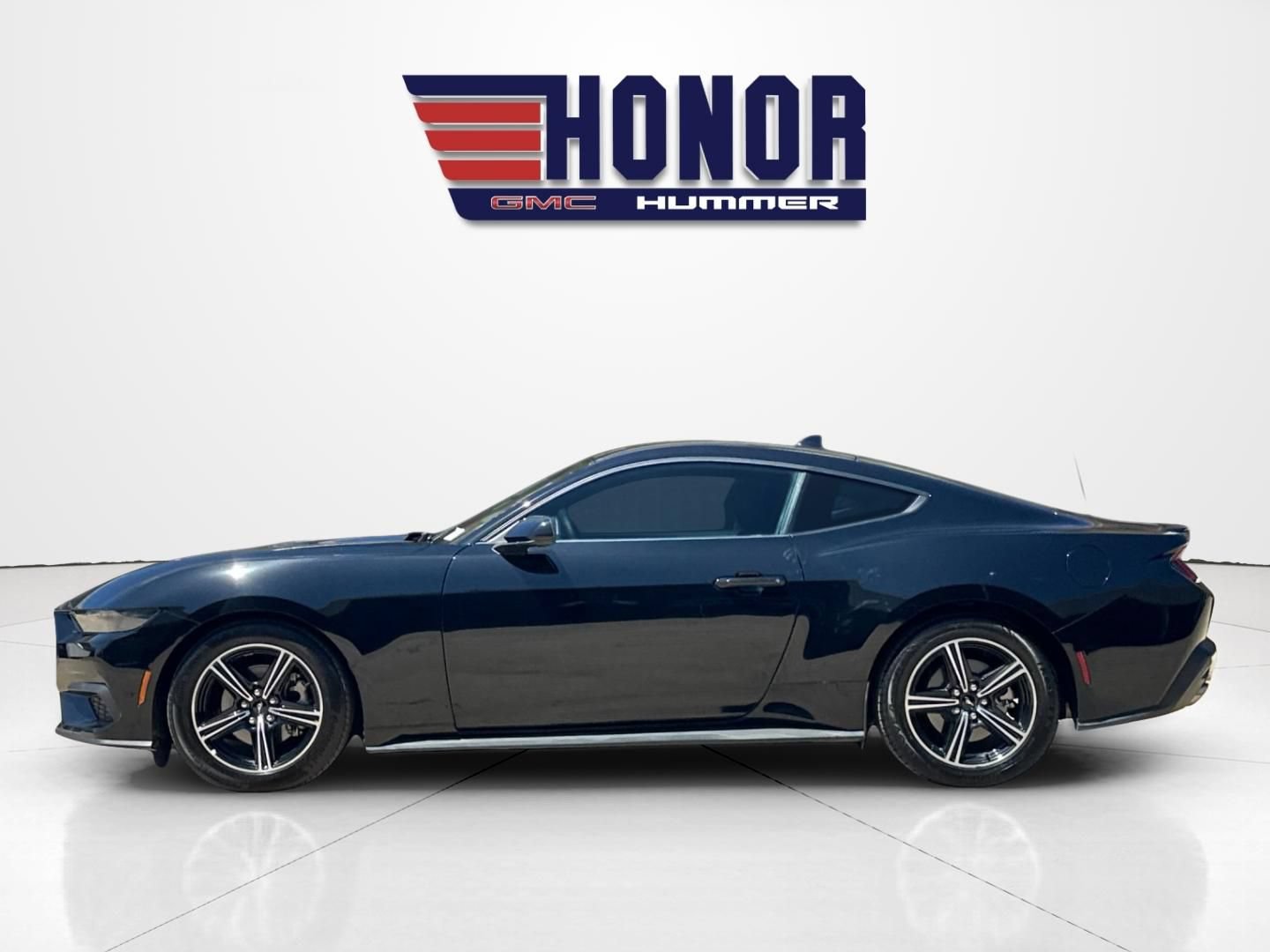 Used 2025 Ford Mustang Premium RWD image 7