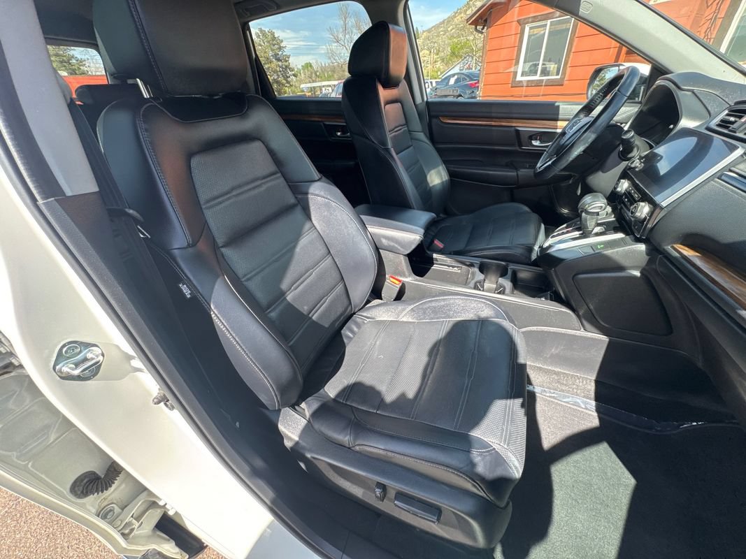 Used 2018 Honda CR-V Touring image 19