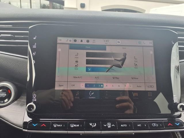 Used 2024 Jeep Wagoneer Series II image 22