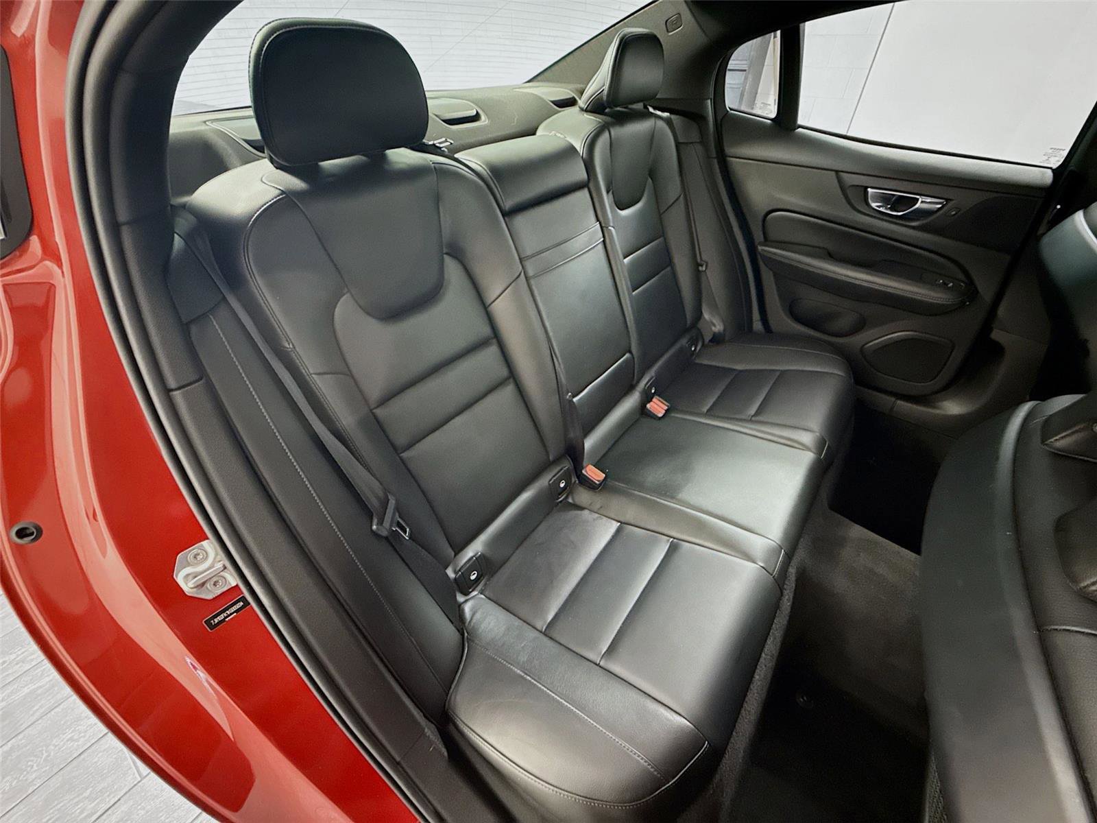 Used 2019 Volvo S60 T5 Momentum w/ Premium Package image 22