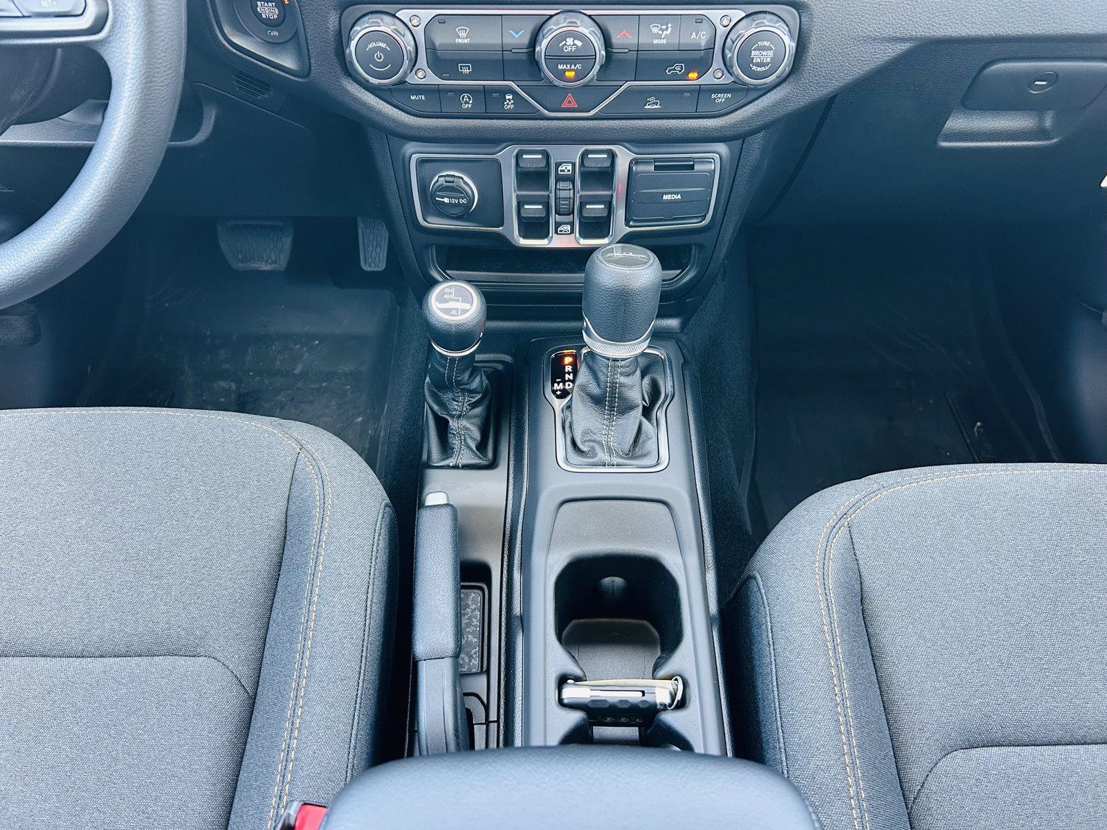 New 2026 Jeep Gladiator Sport AWD/4WD image 19