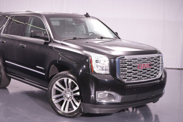 Used 2020 GMC Yukon Denali w/ Denali Premium Package image 12