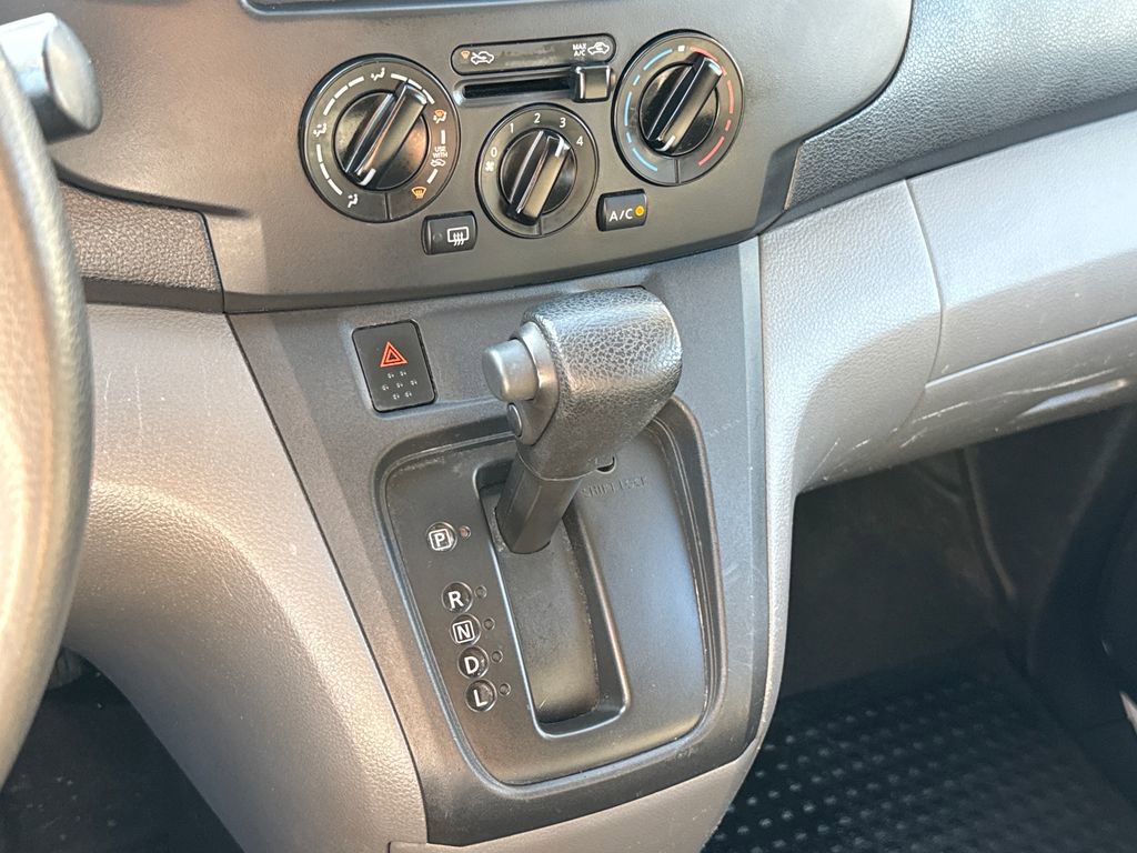 Used 2020 Nissan NV200 S w/ Back Door Glass Package image 21