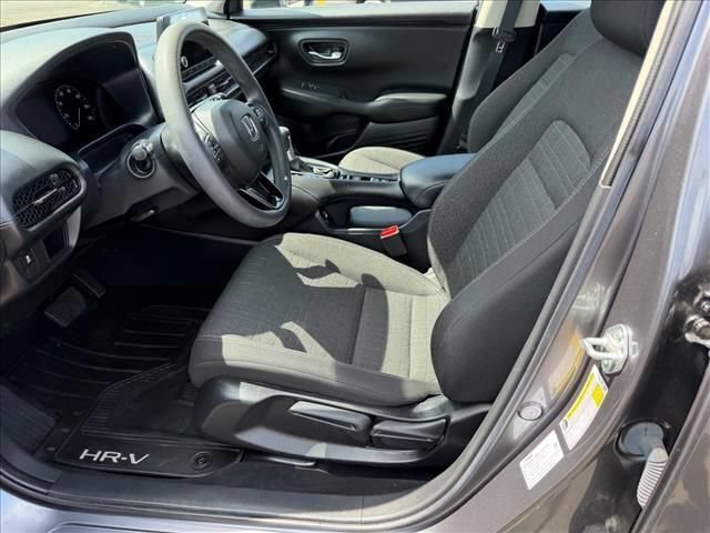 Used 2023 Honda HR-V LX image 9