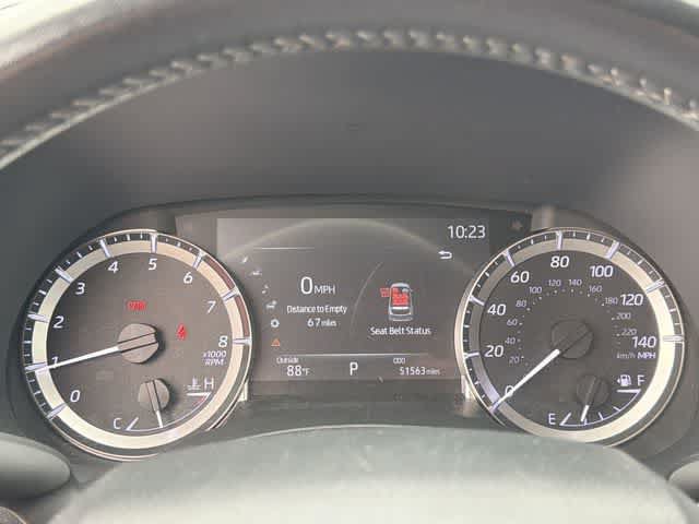 Used 2023 Toyota Highlander LE w/ Protection Package #3 (TMS) FWD image 6