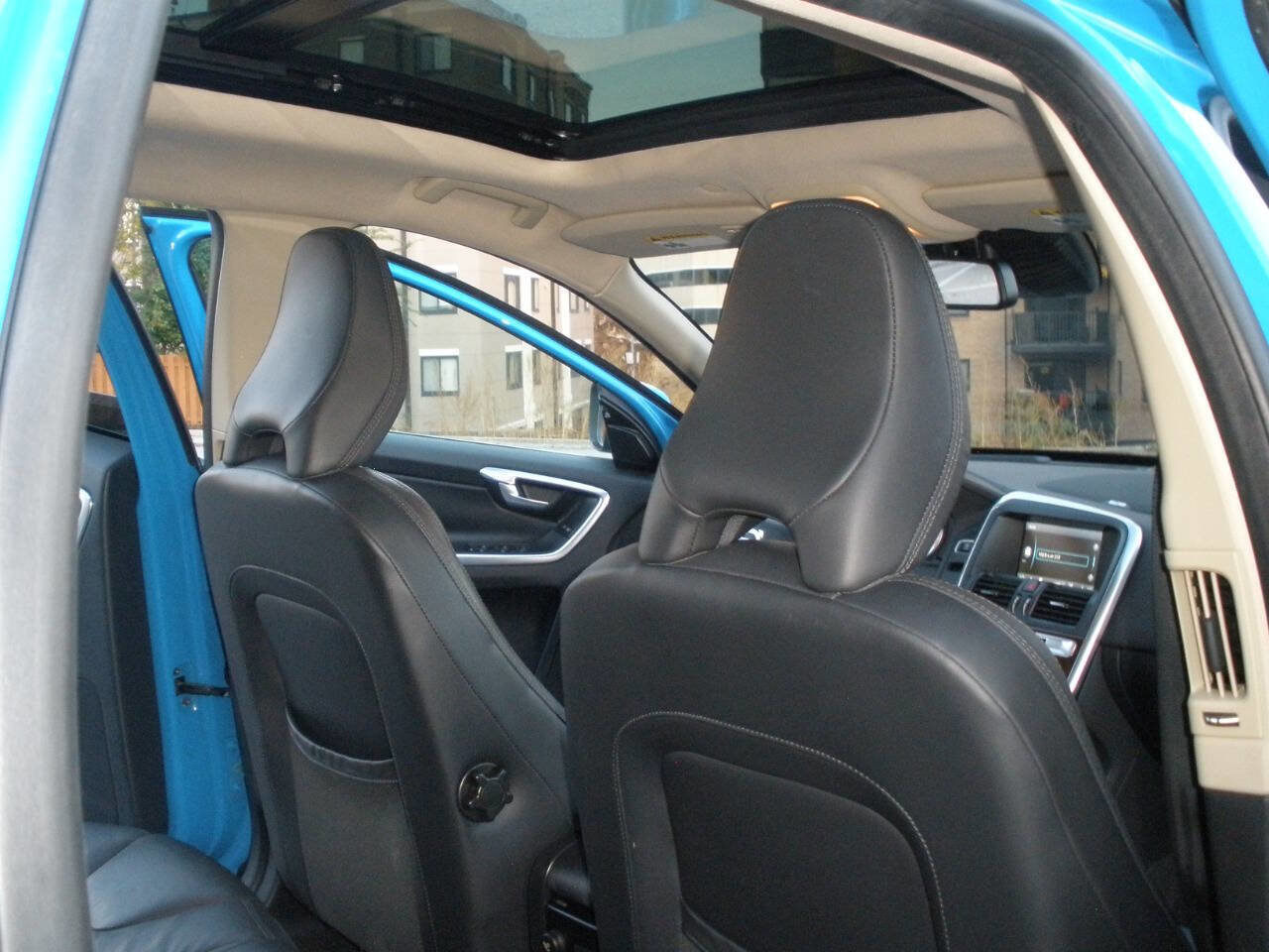 Used 2013 Volvo XC60 T6 image 27