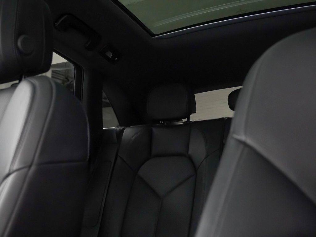 Certified 2025 Porsche Macan image 36