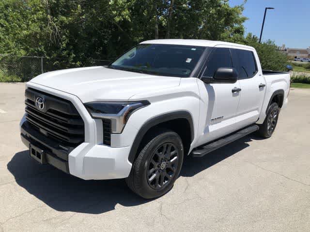 Used 2024 Toyota Tundra SR5 AWD/4WD image 2