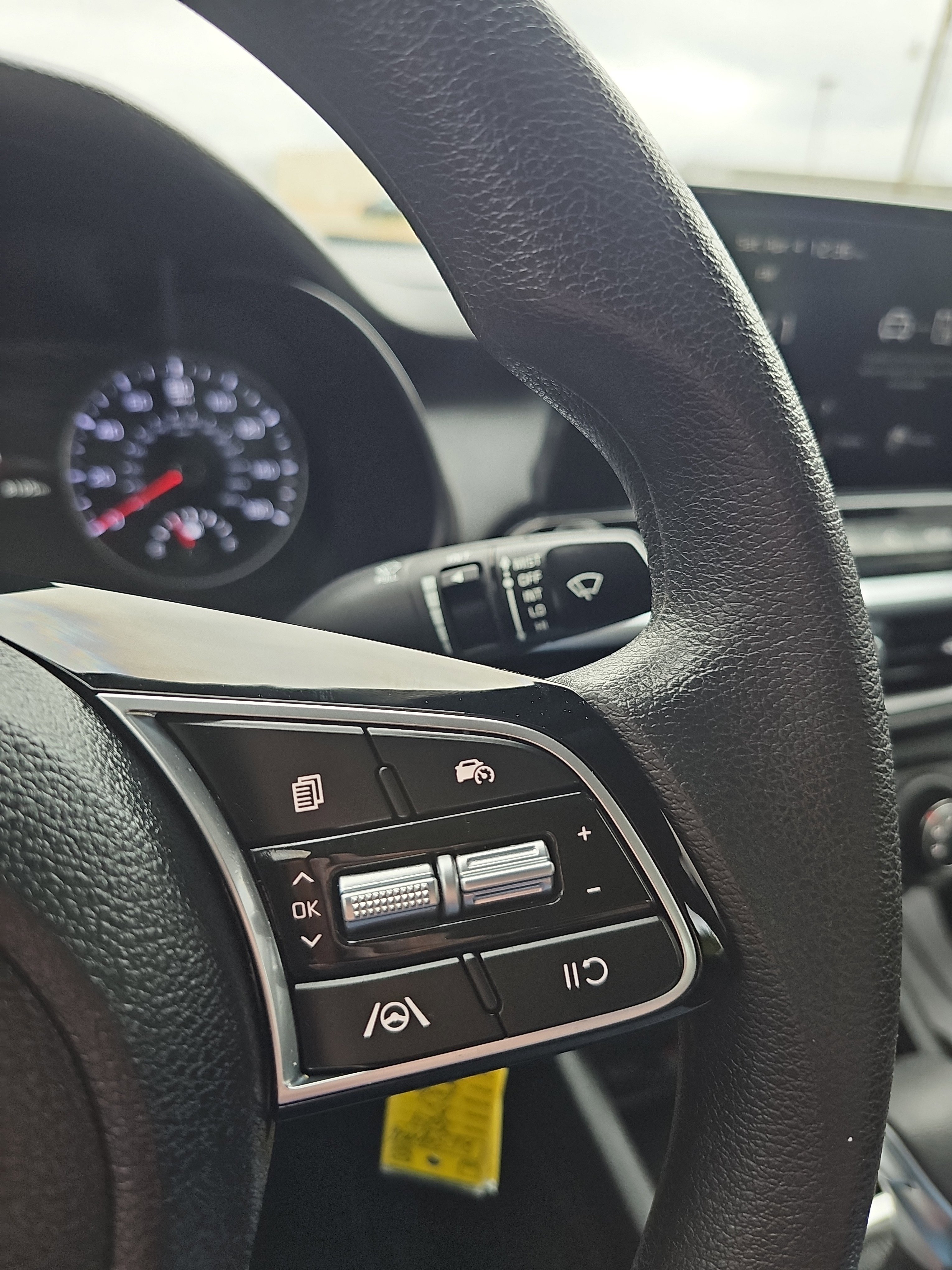 Used 2024 Kia Forte LXS image 23