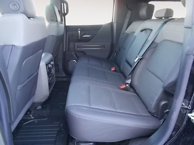 New 2025 GMC Hummer EV 2X w/ Extreme Off-Road Package image 9