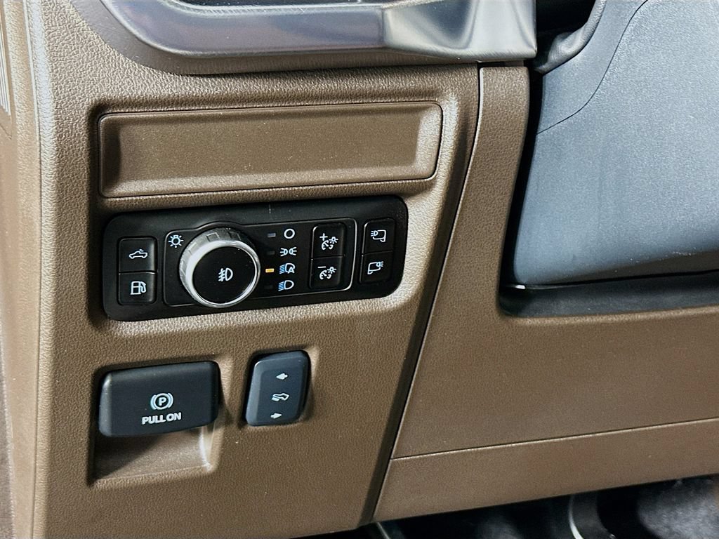 Used 2025 Ford F150 King Ranch AWD/4WD image 11