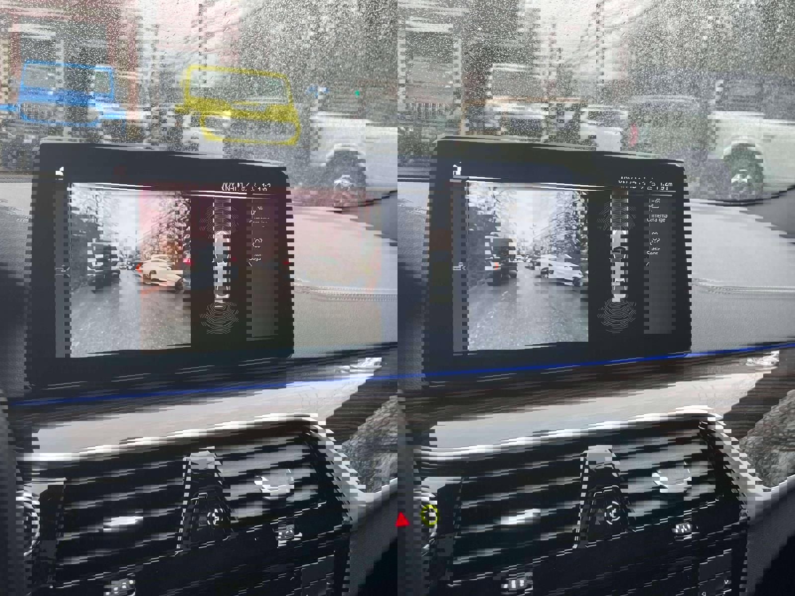 Used 2023 BMW M550i xDrive w/ Executive Package image 27