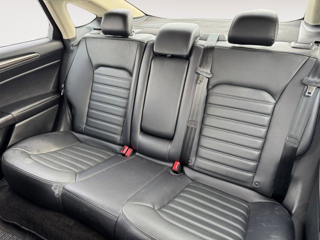 Used 2018 Ford Fusion Energi SE image 16