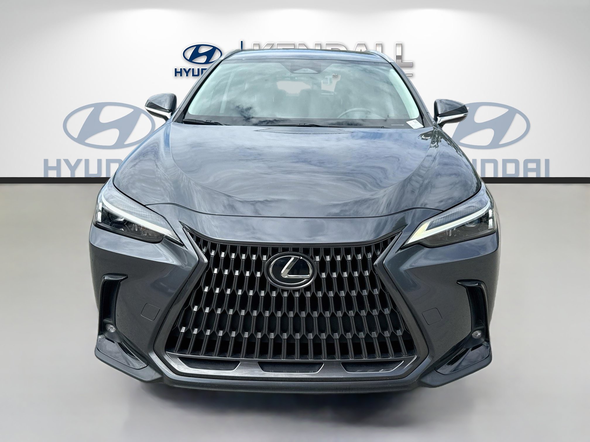 Used 2024 Lexus NX 250 FWD w/ Towing Package (2000 Lbs) image 2