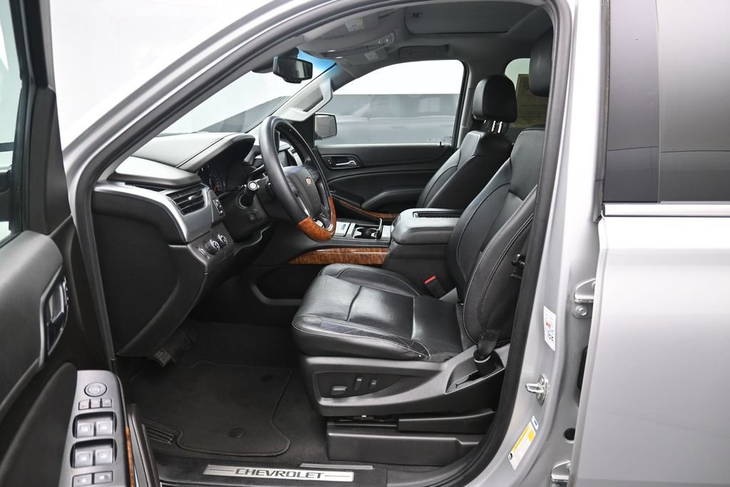 Used 2020 Chevrolet Tahoe Premier AWD/4WD image 9