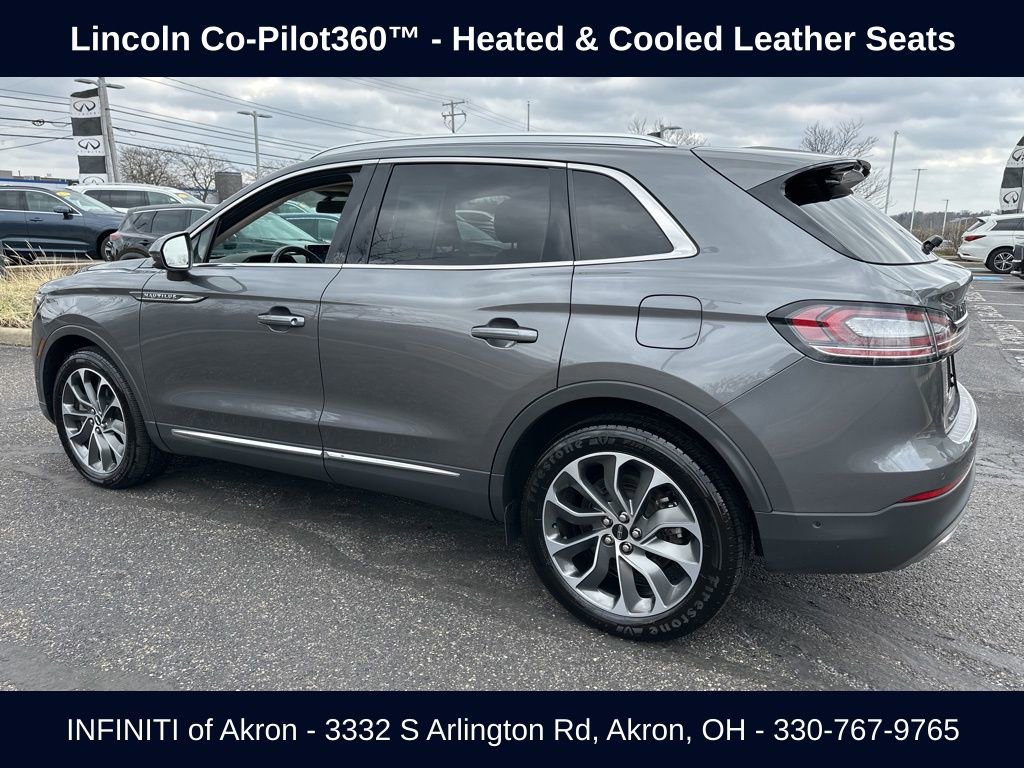 Used 2022 Lincoln Nautilus Reserve w/ Equipment Group 201A image 11