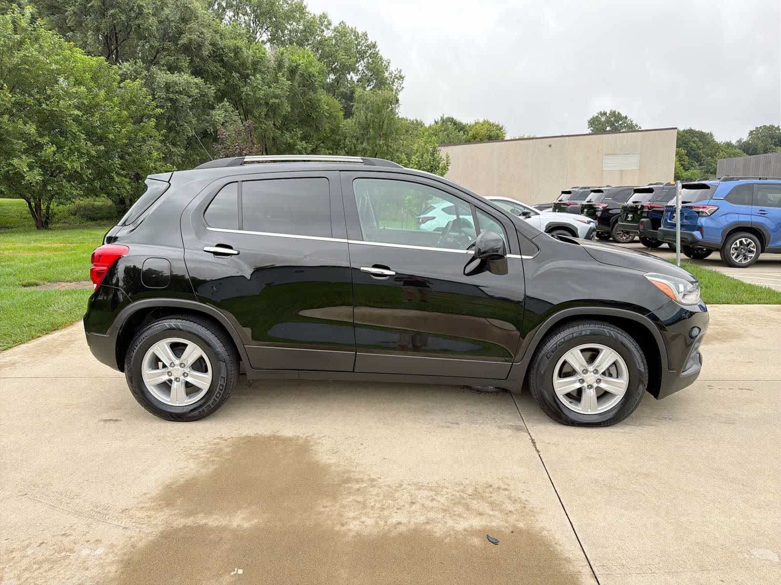 Used 2019 Chevrolet Trax LT w/ LT Convenience Package FWD image 7