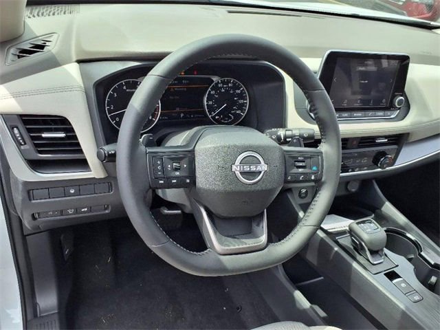 New 2025 Nissan Rogue SV image 11