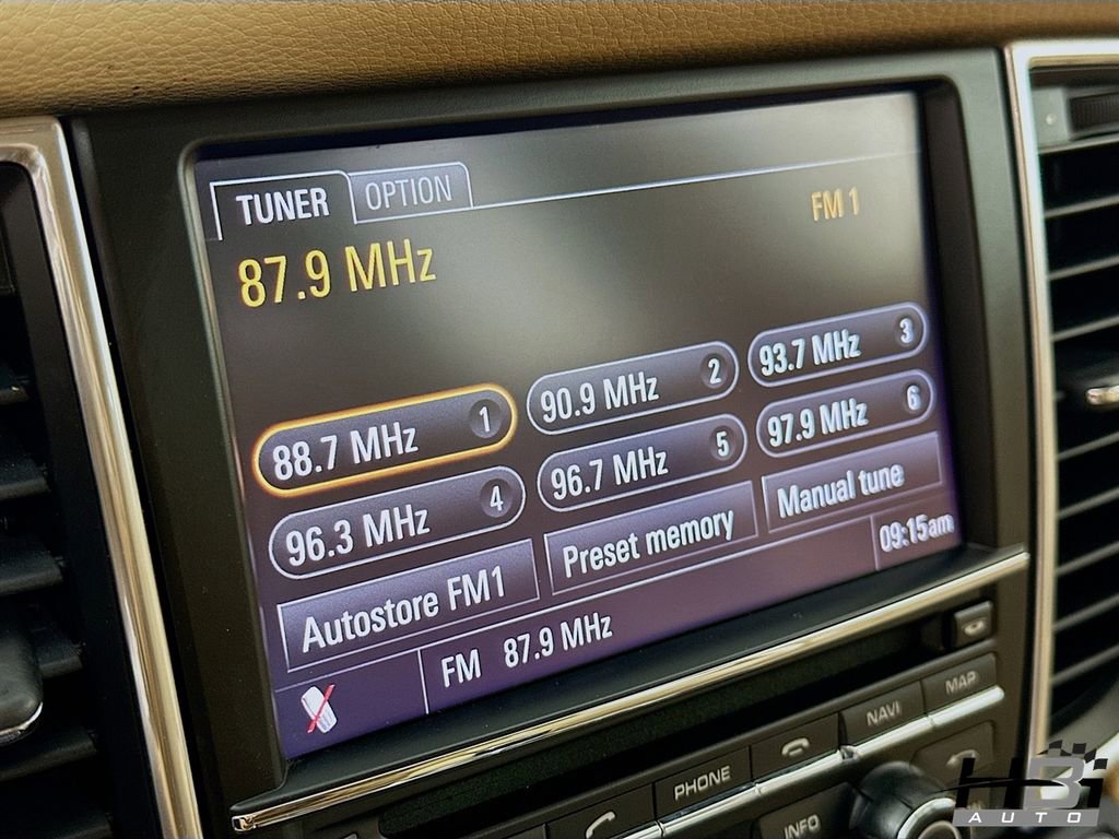 Used 2013 Porsche Panamera 4S image 12