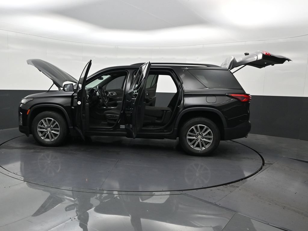 Used 2023 Chevrolet Traverse LT FWD image 34