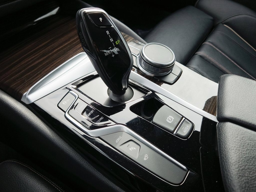 Used 2018 BMW 530e image 15