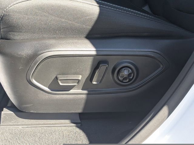 Used 2025 Jeep Grand Cherokee Laredo X RWD image 19