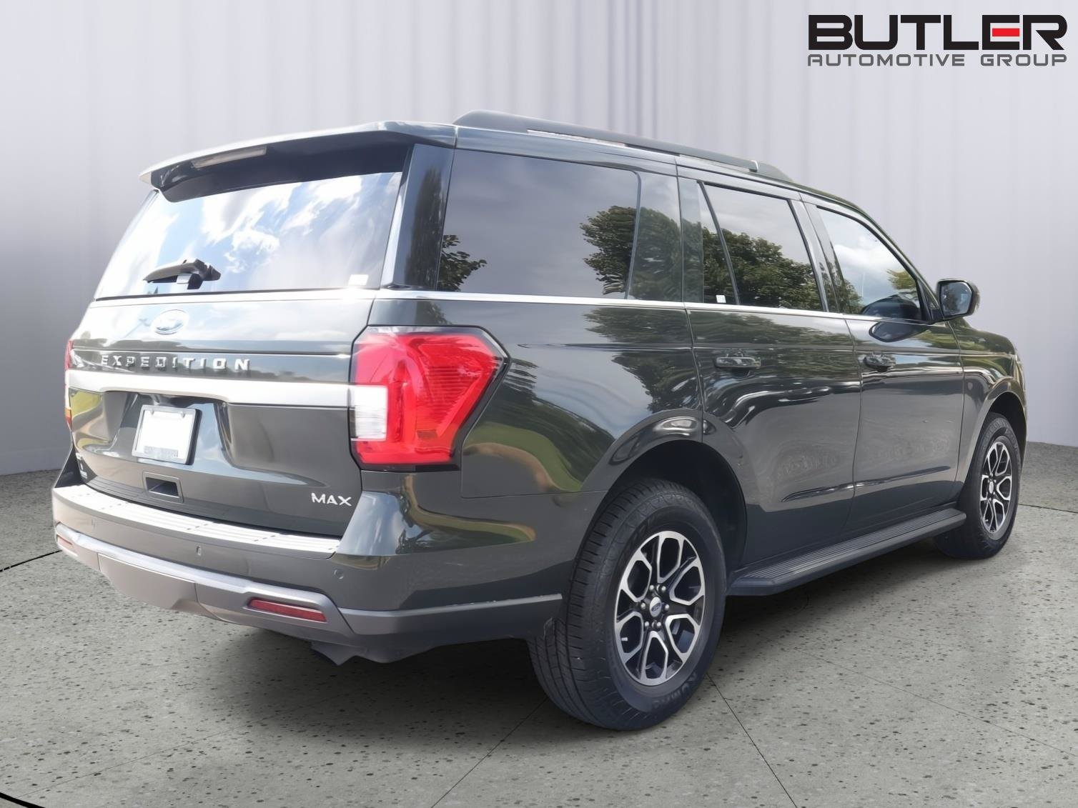 Used 2022 Ford Expedition XLT AWD/4WD image 6