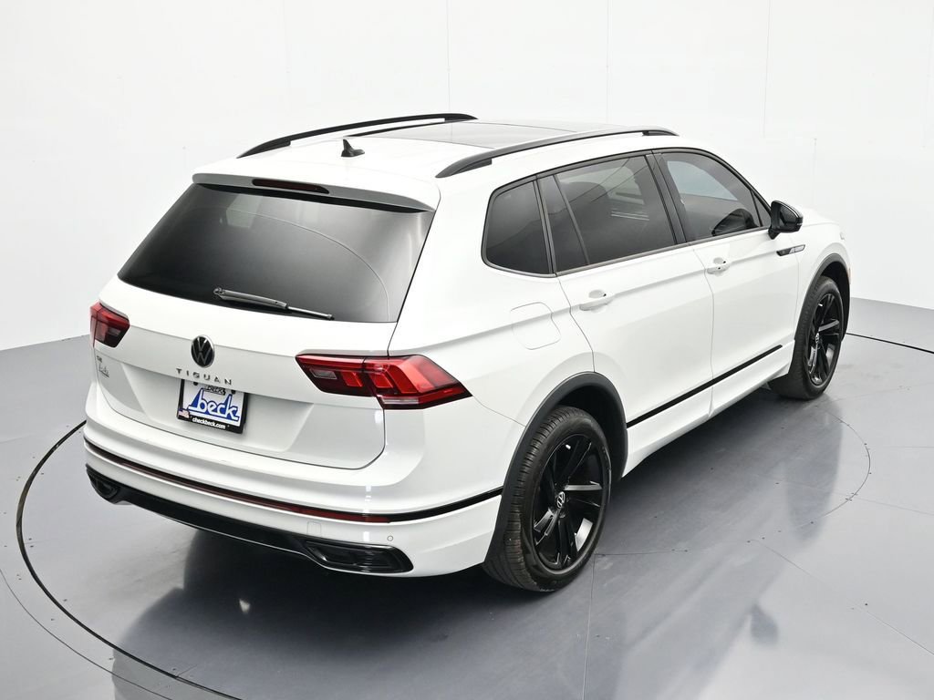 Used 2023 Volkswagen Tiguan SE R-Line FWD image 31