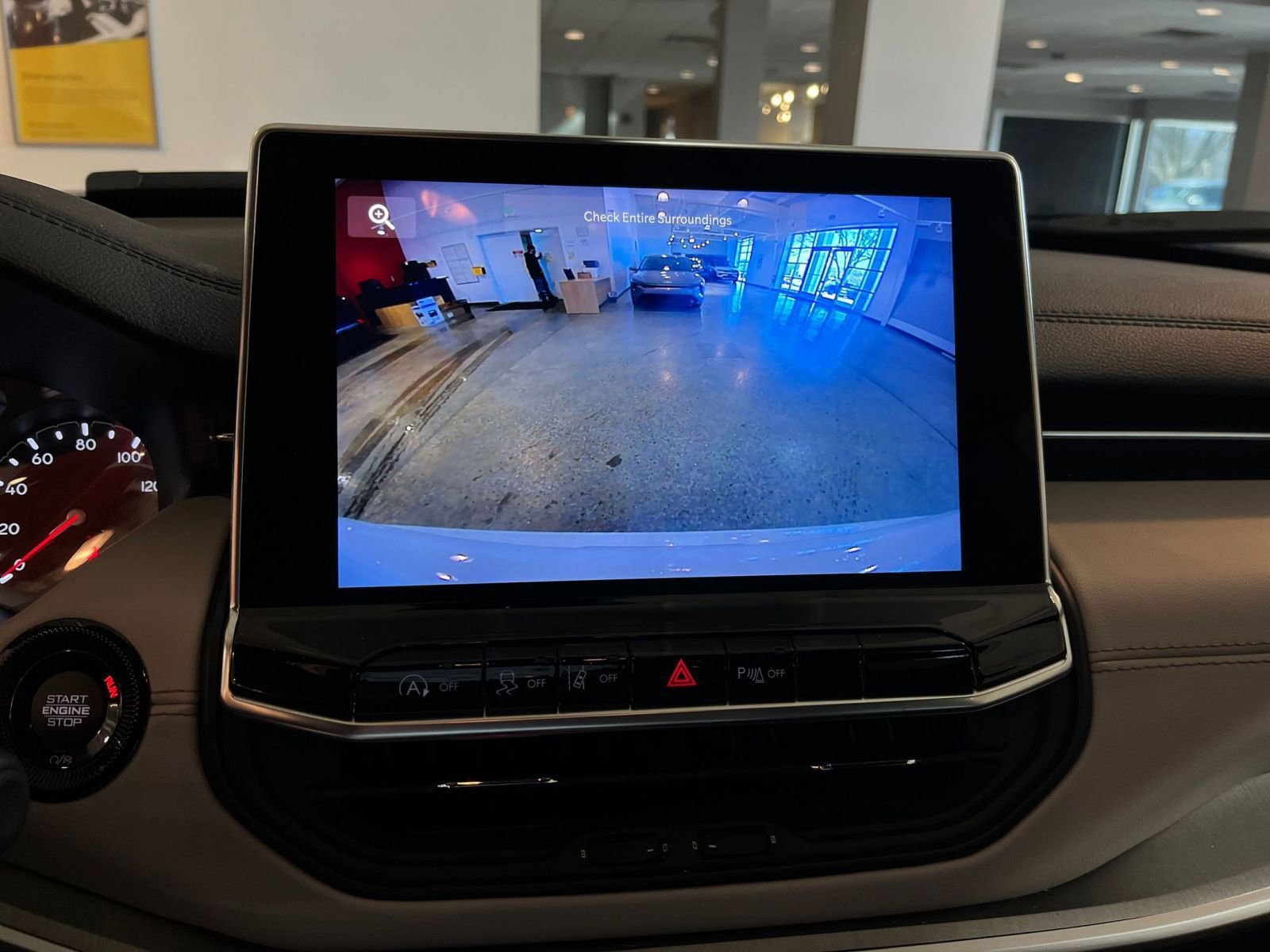 Used 2025 Jeep Compass Limited image 24