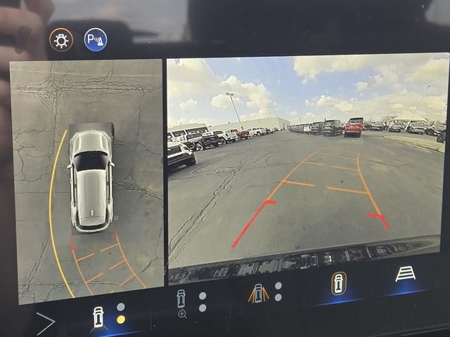 New 2026 Chevrolet Equinox LT w/ Safety and Technology Package image 4