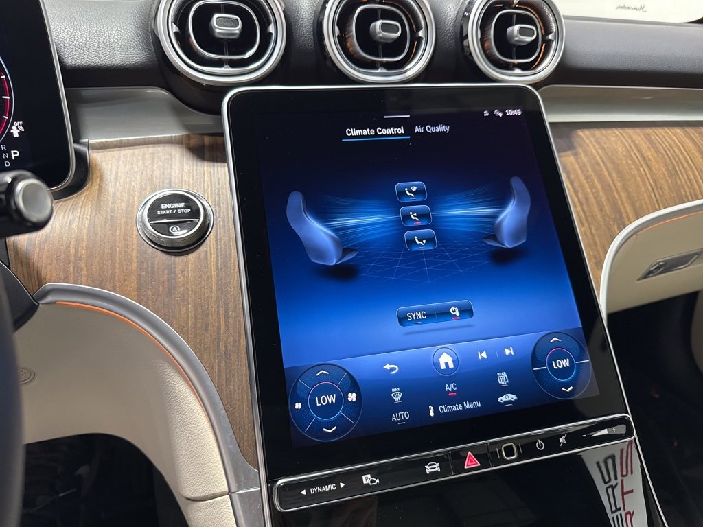 Used 2025 Mercedes-Benz CLE 300 4MATIC Coupe image 21