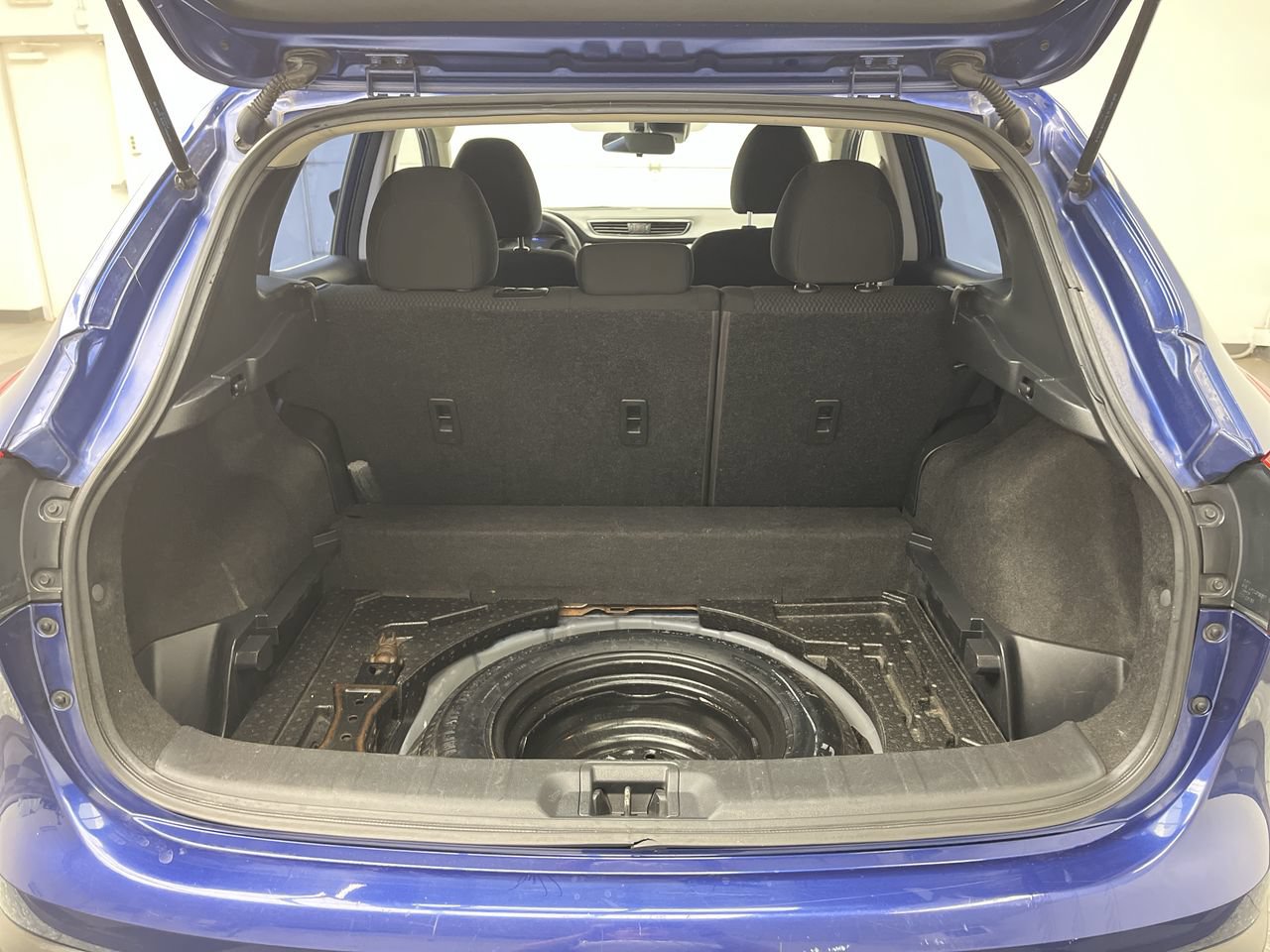 Used 2020 Nissan Rogue Sport S AWD/4WD image 22