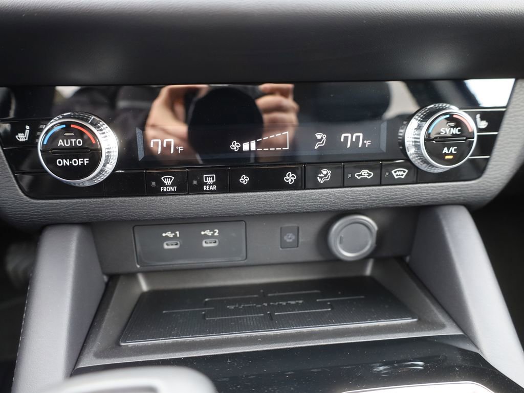 New 2025 Mitsubishi Outlander SE image 41