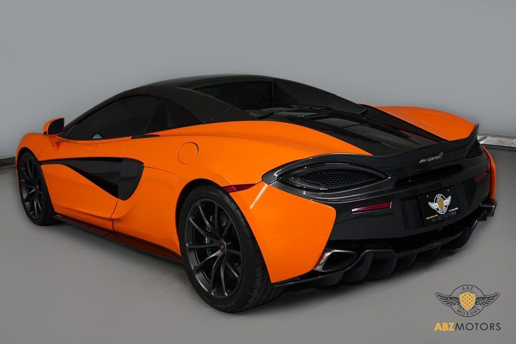 Used 2018 McLaren 570S Spider image 8