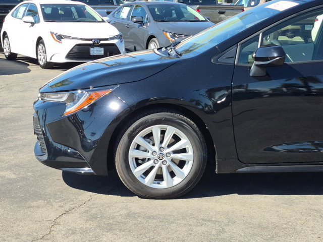 Used 2026 Toyota Corolla LE w/ LE Premium Package FWD image 21