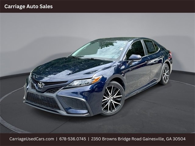 Used 2022 Toyota Camry SE image 1
