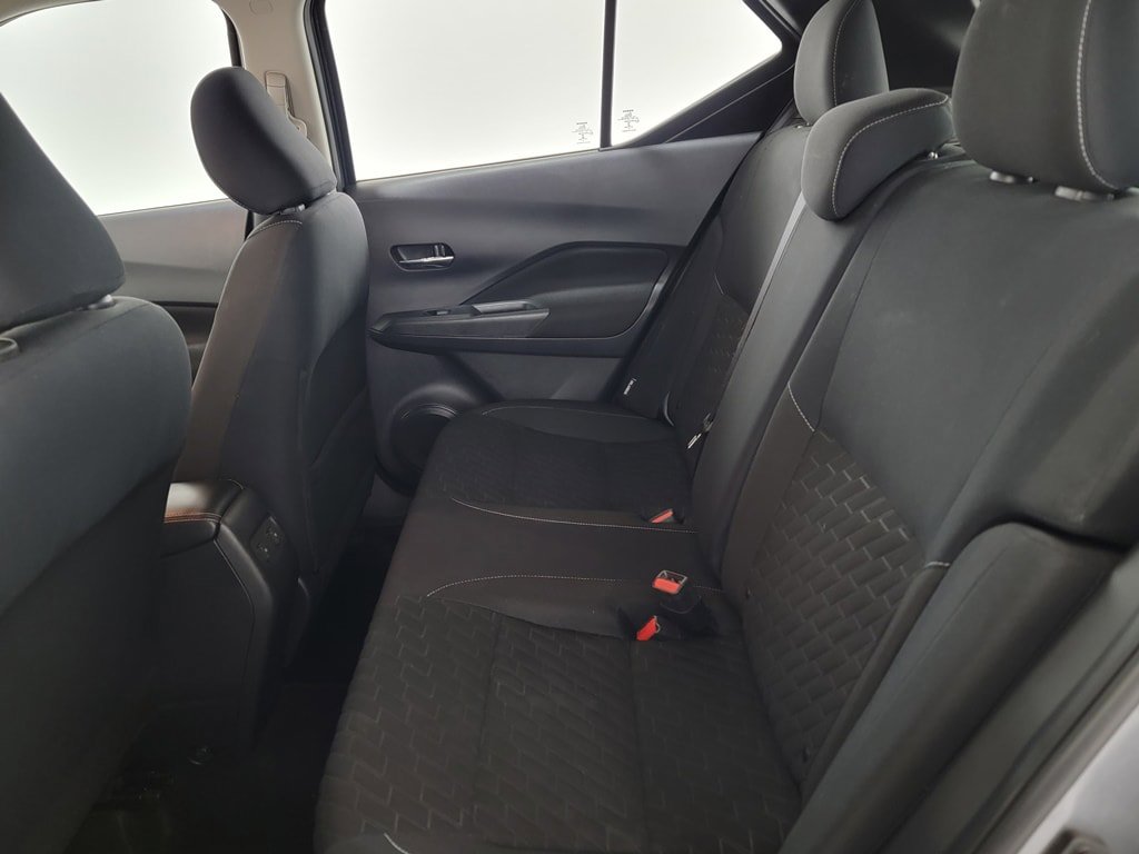 Used 2022 Nissan Kicks SV FWD image 13