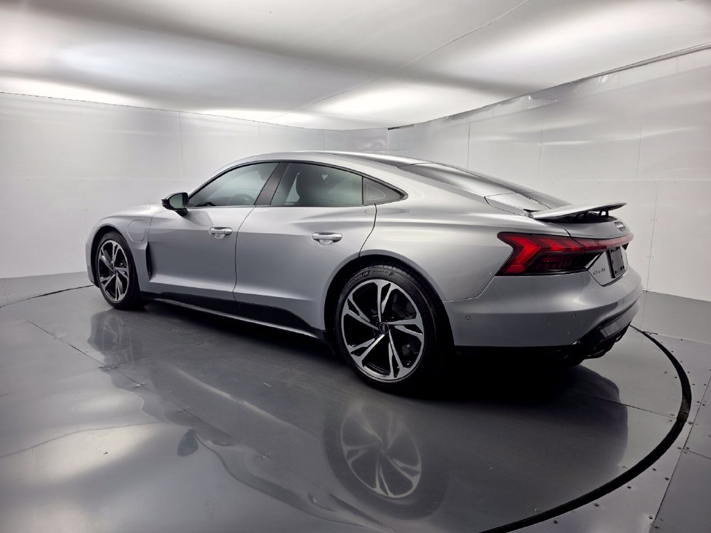 Used 2022 Audi e-tron GT Prestige AWD/4WD image 6