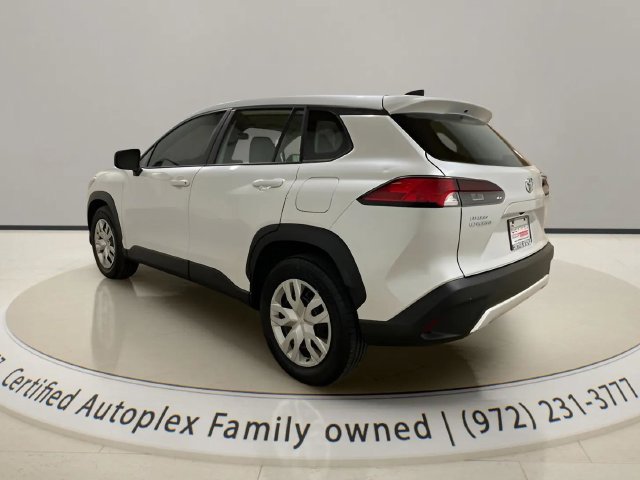 Used 2024 Toyota Corolla Cross L FWD image 3