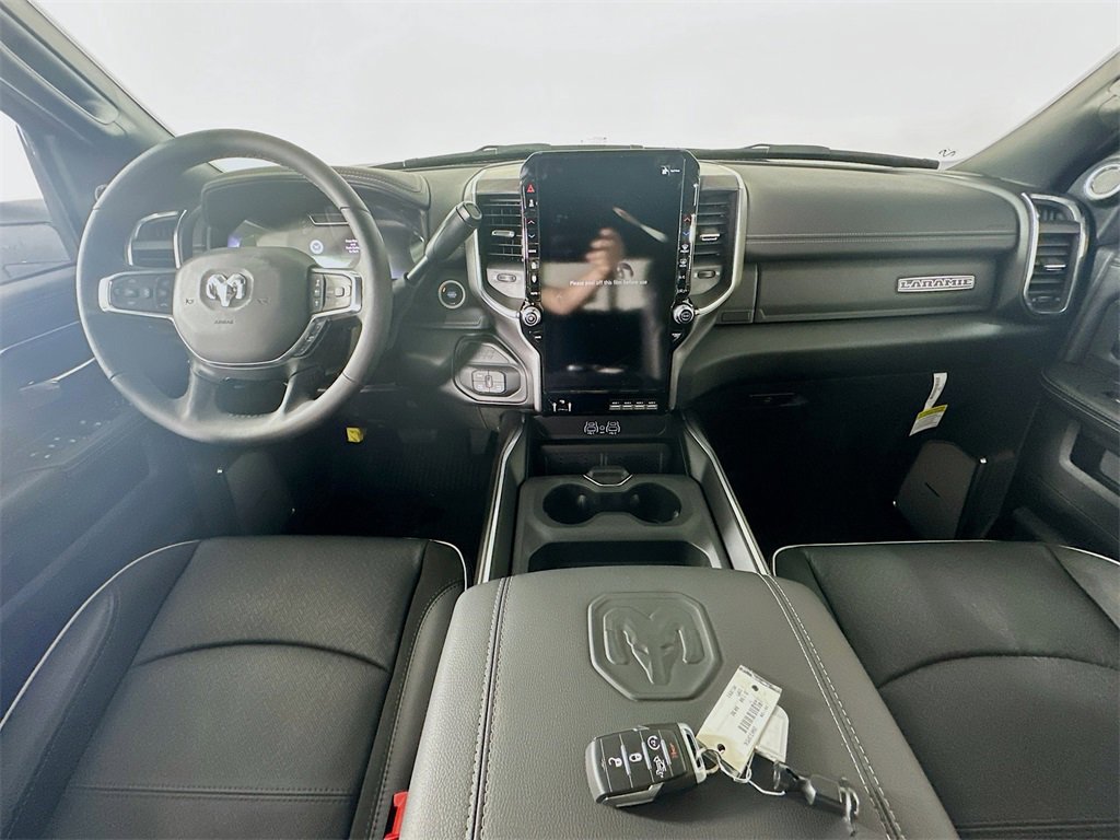 New 2025 RAM 3500 Laramie image 9