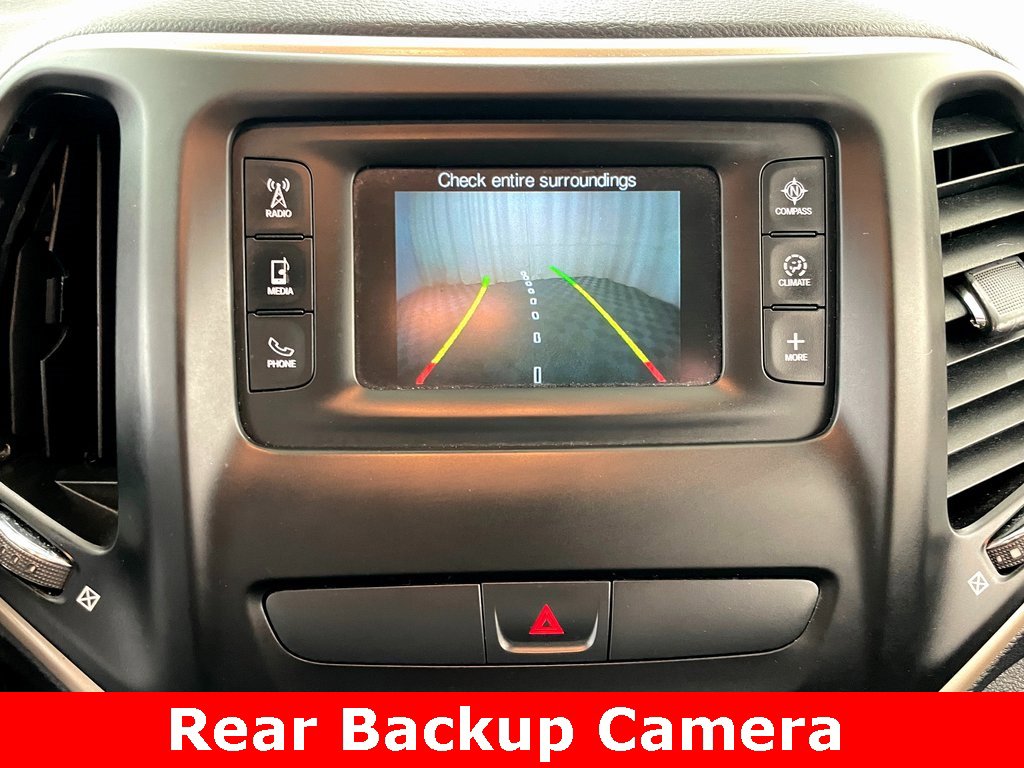 Used 2015 Jeep Cherokee Latitude w/ Cold Weather Group image 3