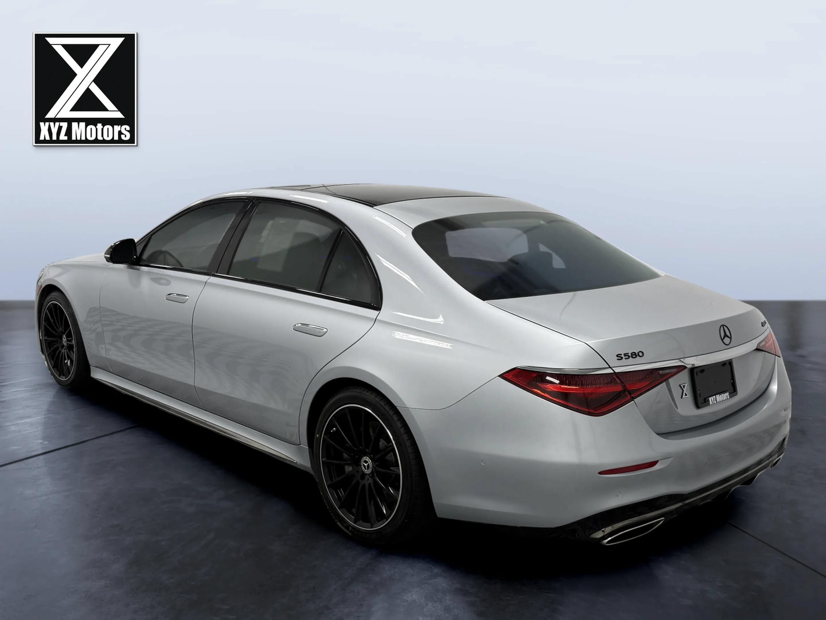 Used 2023 Mercedes-Benz S 580 4MATIC Sedan w/ AMG Line image 4